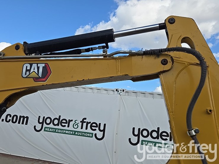 2021-caterpillar-303-image-40