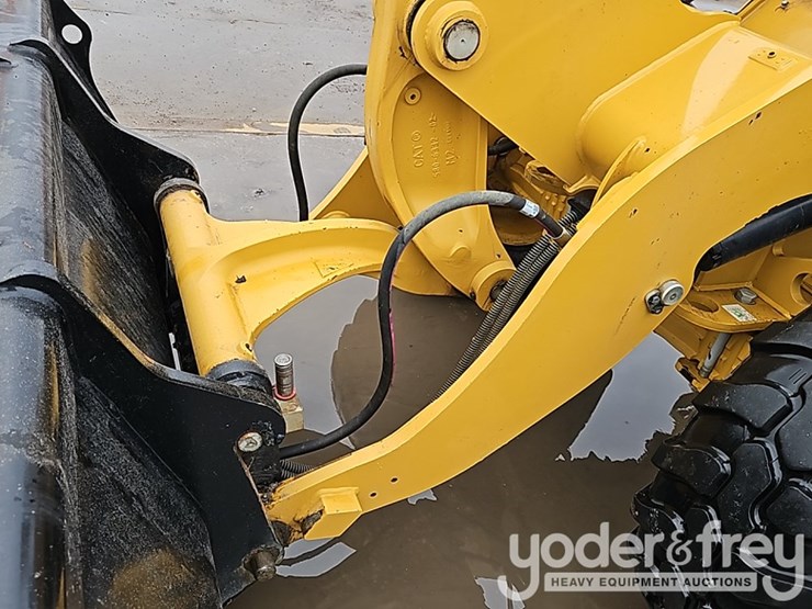 2023-caterpillar-908-image-14