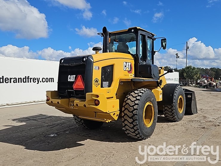 2026-caterpillar-930-image-5