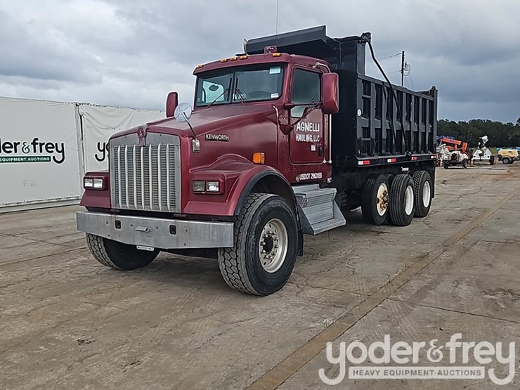 2009-kenworth-w900-image-1