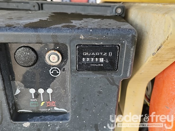 2017-jlg-1930es-image-16