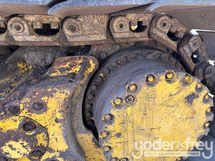 2018-komatsu-d61px-24-image-7