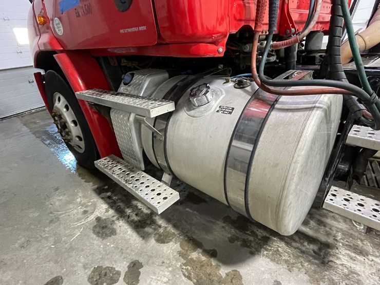 #6227-•-2018-freightliner-cascadia-day-cab-semi-truck-(title-in-delay)-image-72