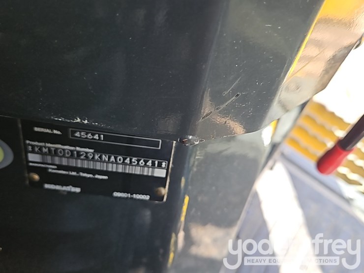 2022-komatsu-d61px-24-image-38