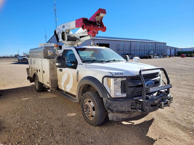 2019-ford-f550-image-3