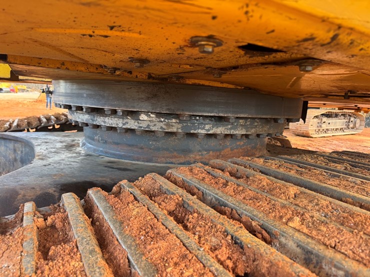 komatsu-pc490-lc-11-image-113