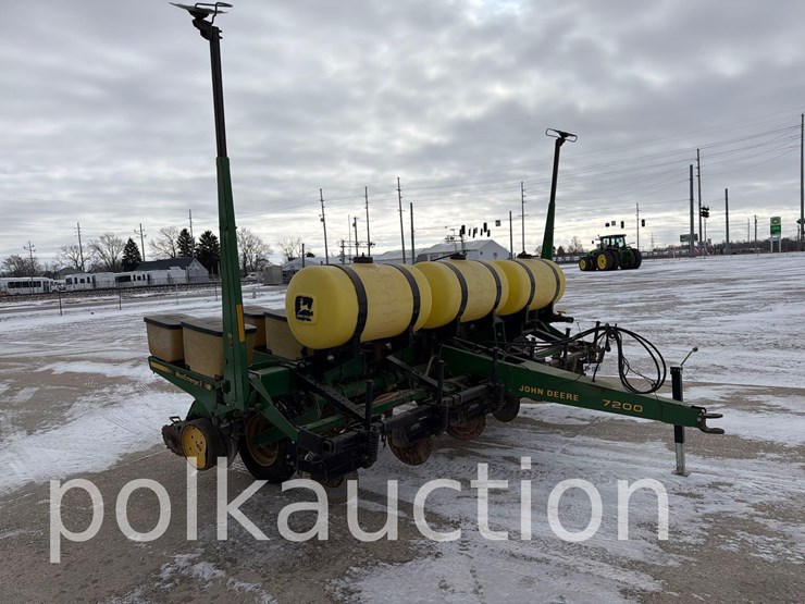 john-deere-7200-image-2