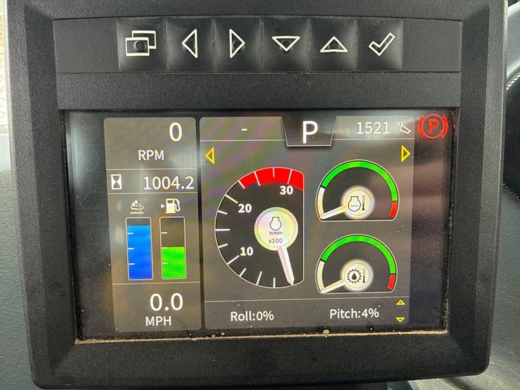 2024-deere-260p-image-11