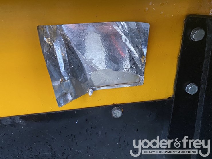 2016-jcb-926-image-42