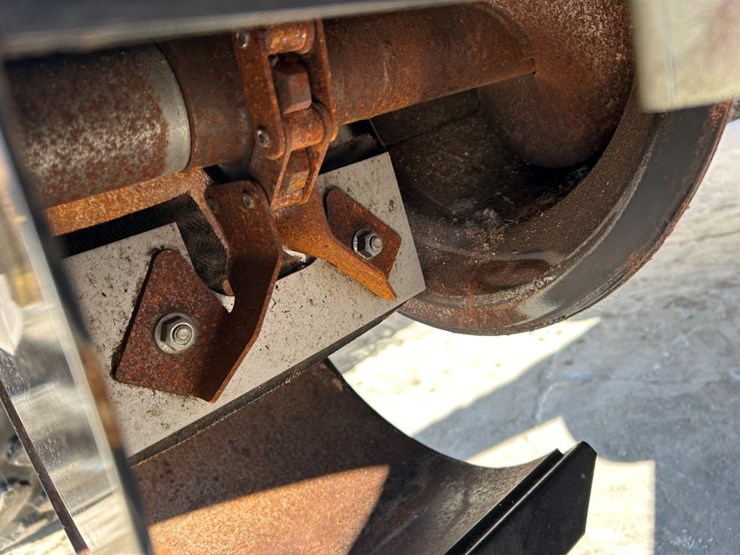 2007-case-ih-7010-image-89