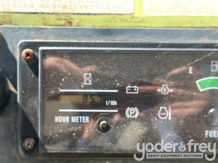 2010-yanmar-c30r-2b-image-23