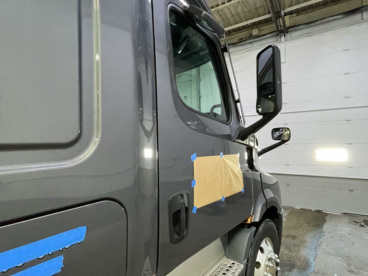 #6225-•-2021-freightliner-cascadia-semi-truck-(title-in-delay)-image-25