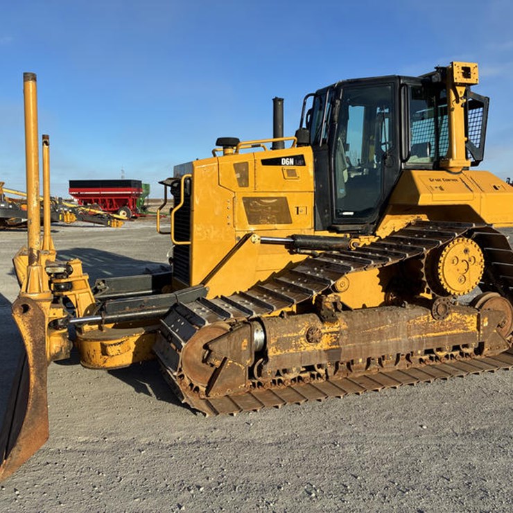 2016 CATERPILLAR D6N LGP