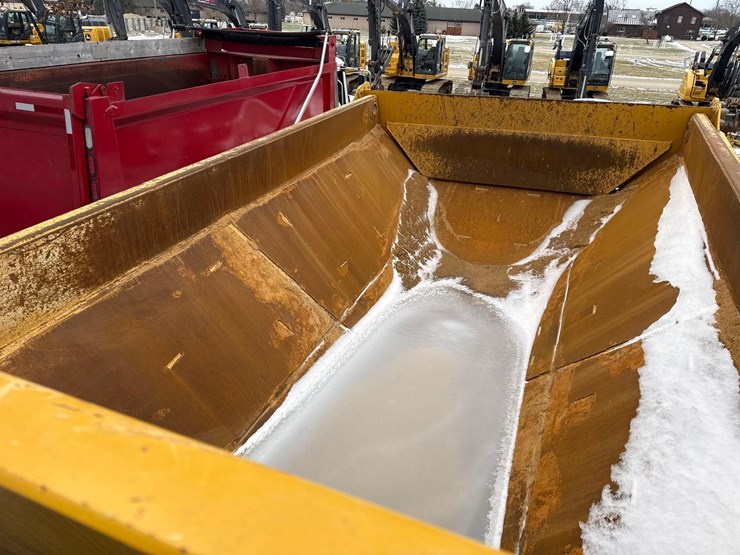 2024-deere-260p-image-8