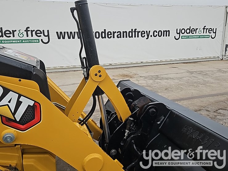 2023-caterpillar-420-xe-image-10