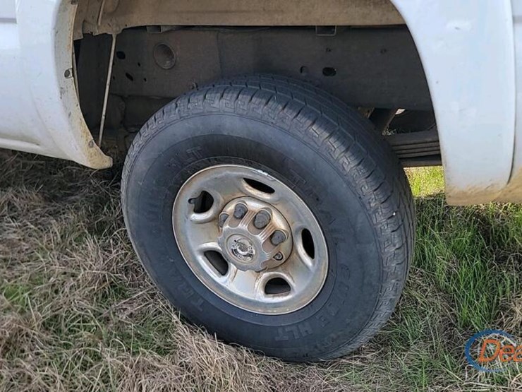 2003-gmc-2500hd-image-10