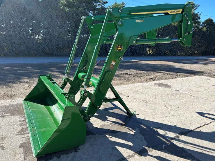 john-deere-700m-image-6