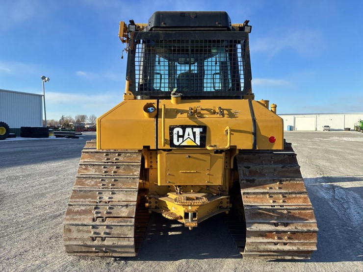 2016-caterpillar-d6n-lgp-image-4
