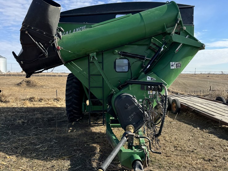 brent-1196-grain-cart-image-4