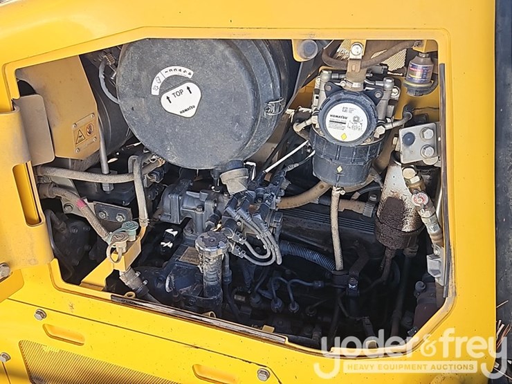 2023-komatsu-d71px-24-image-27