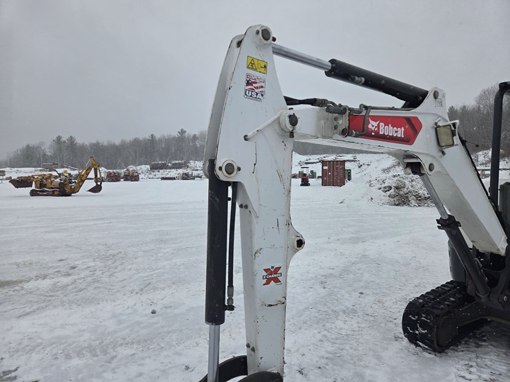 bobcat-e32-image-14