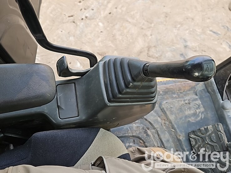 2019-caterpillar-311-flrr-image-40