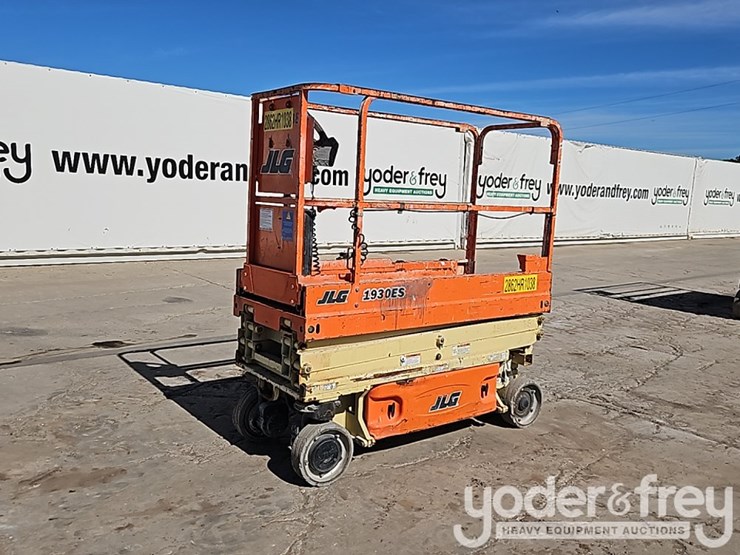 2017-jlg-1930es-image-1