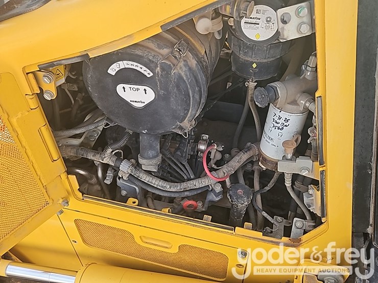 2023-komatsu-d61px-24-image-33