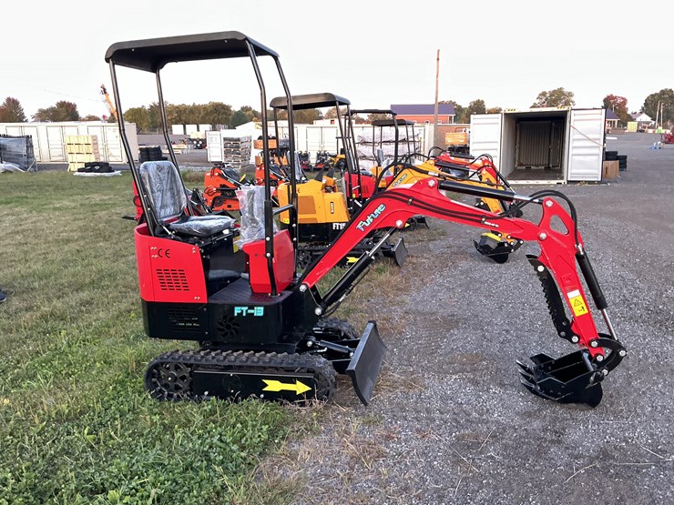 #1206-•-unused-future-ft13-mini-excavator-image-40