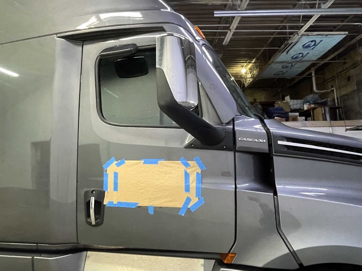 #6224-•-2022-freightliner-cascadia-semi-truck-(title-in-delay)-image-31