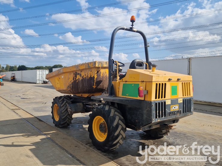 2015-jcb-6tst-image-3