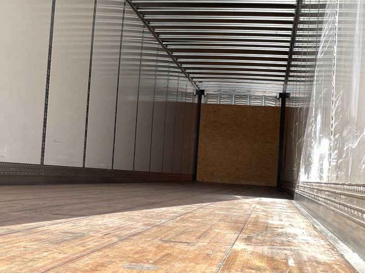 2023-stoughton-trailer-image-36