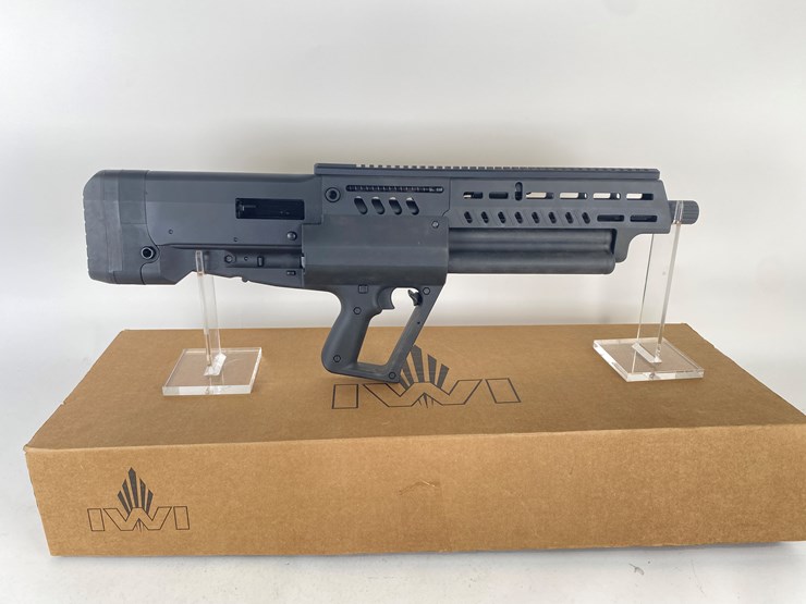 #52-•-#1435-•-iwi-tavor-ts12b-semi-automatic-bullpup-shotgun-12ga-image-1