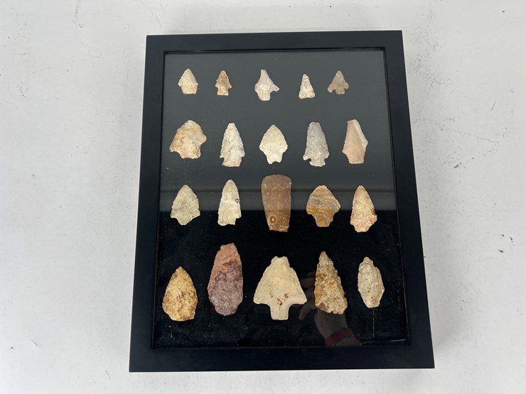 #84-•-#5059-•-(20)-frame-native-american-artifacts-from-the-deep-south-image-1