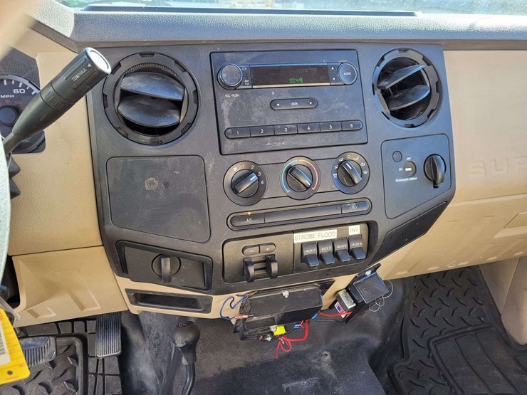 2010-ford-f350-image-10