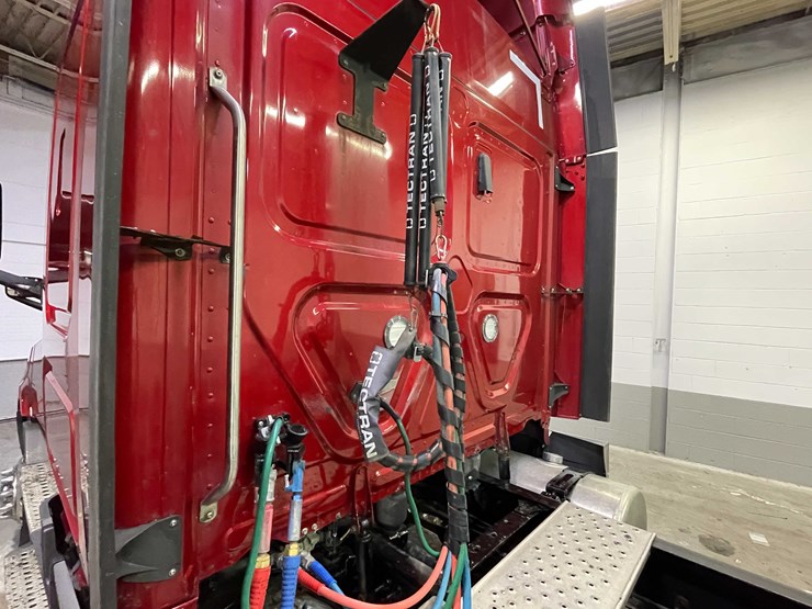 #6226-•-2021-freightliner-cascadia-semi-truck-(title-in-delay)-image-66