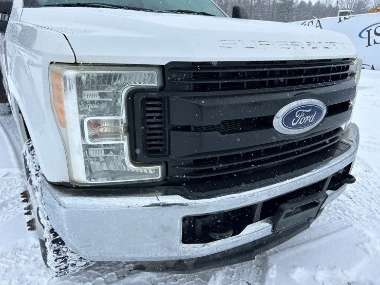 2017-ford-f350-image-9