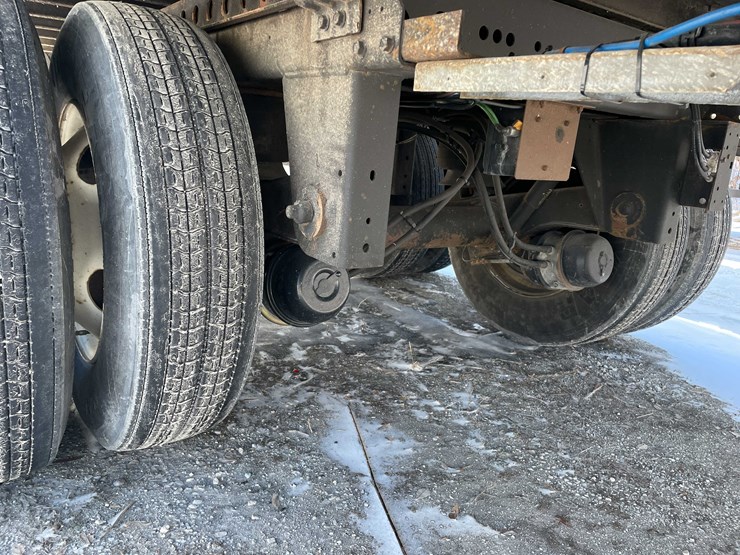 2023-stoughton-trailer-image-20