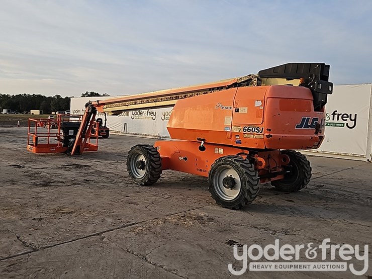 2017-jlg-660sj-image-4