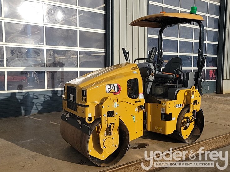 2025-caterpillar-cb4.0-image-1