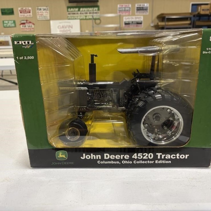 JOHN DEERE 4520