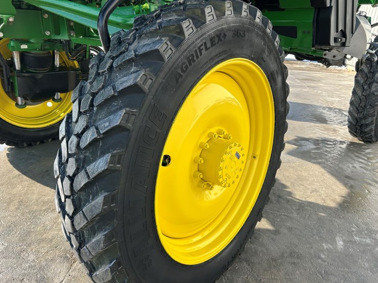 2015-john-deere-r4030-image-73