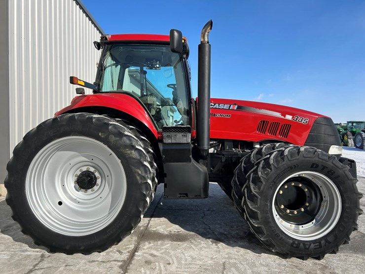 2009-case-ih-magnum-335-image-2