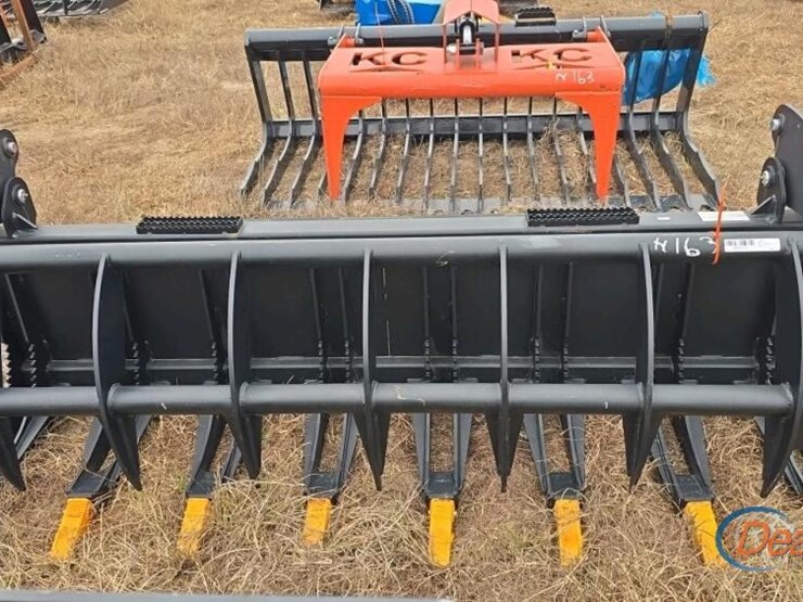 78"-grapple-for-skid-steer-image-1