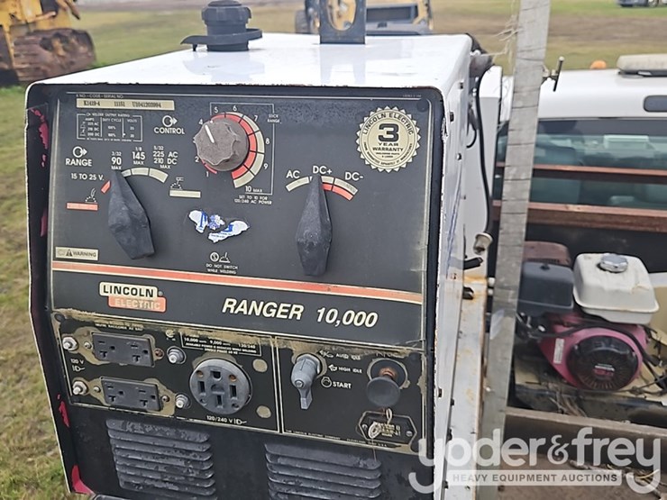 2016-ford-f550-image-24