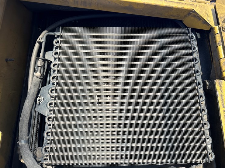 2017-caterpillar-501-hd-image-45