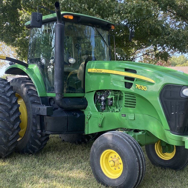 2010 JOHN DEERE 7630