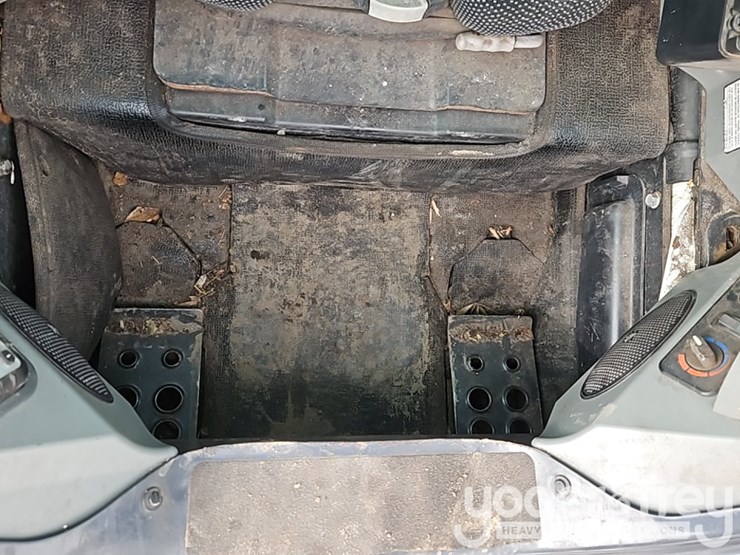 2018-bobcat-t870-image-25