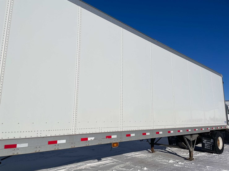 2019-stoughton-trailer-image-12