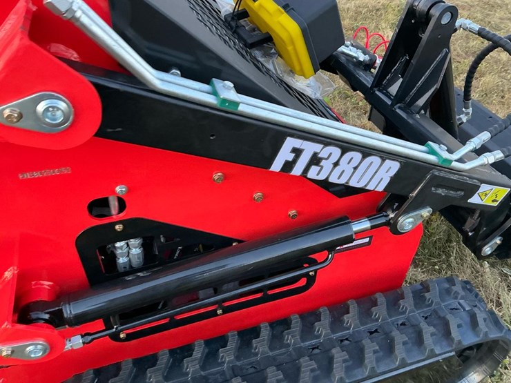#1005-•-unused-future-ft380r-skid-steer-loader-image-20